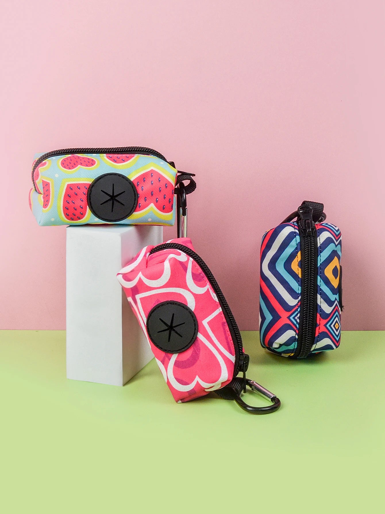 cute dog poop bag holder dispenser with colorful patterns for dog leashes, Valentine&