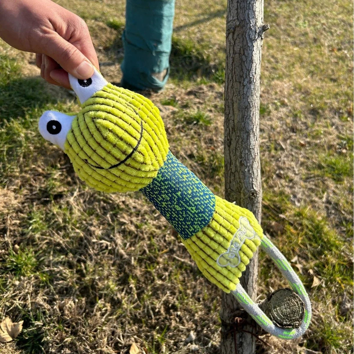 squeaky corduroy dog toys frog-shaped plush chew toy for small and large dogs, bite resistant polyester