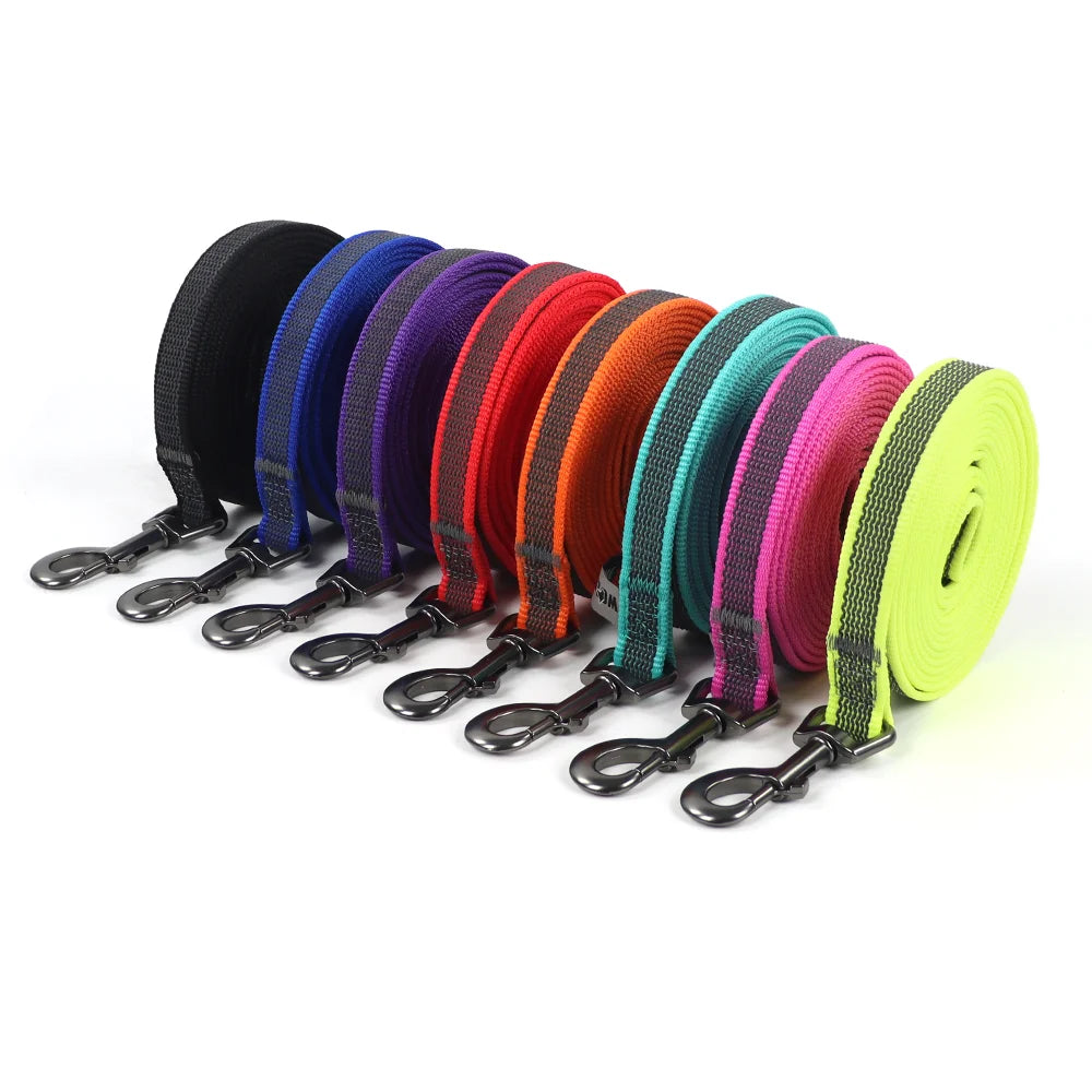 Adjustable dog training leash in multiple colors, durable long dog leash for medium and small dogs, 5M to 15M