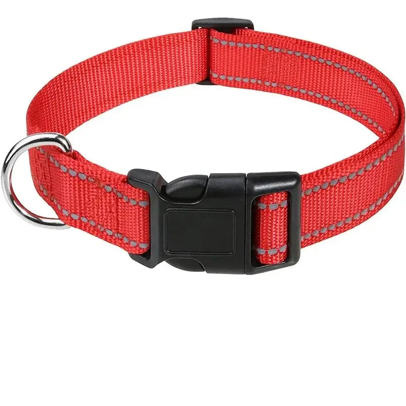 Choker Small Dog Collar Puppy Neck Collars for Dogs Big Decorative Dog Collar GXQ07 in red nylon material with buckle closure.