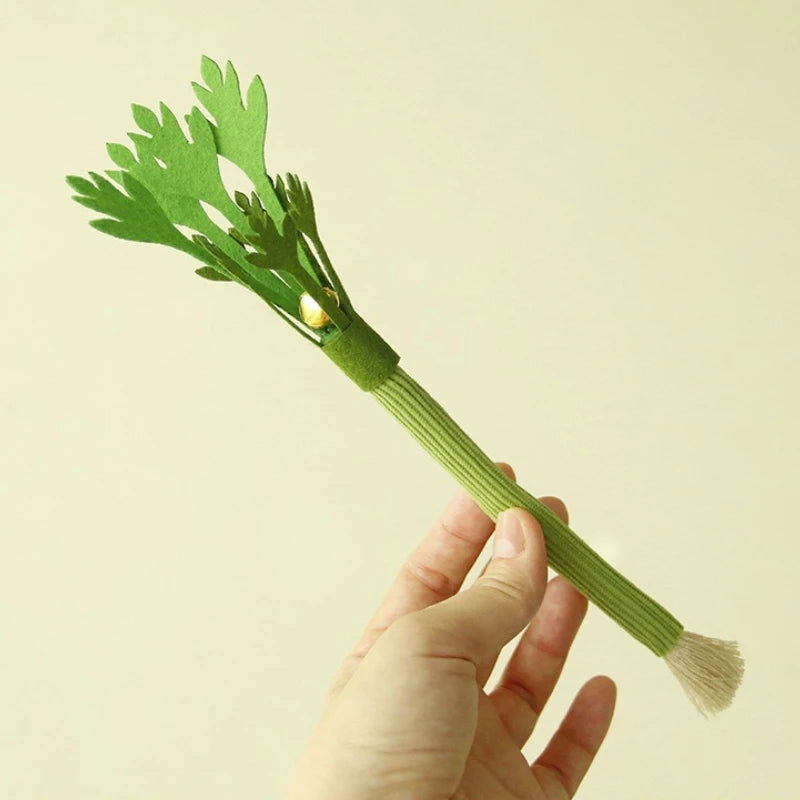 silver vine cat chew toy, 1pc green felt squeaky celery stick for kitten teeth cleaning, 27x7.5x1cm, ships from China Mainland