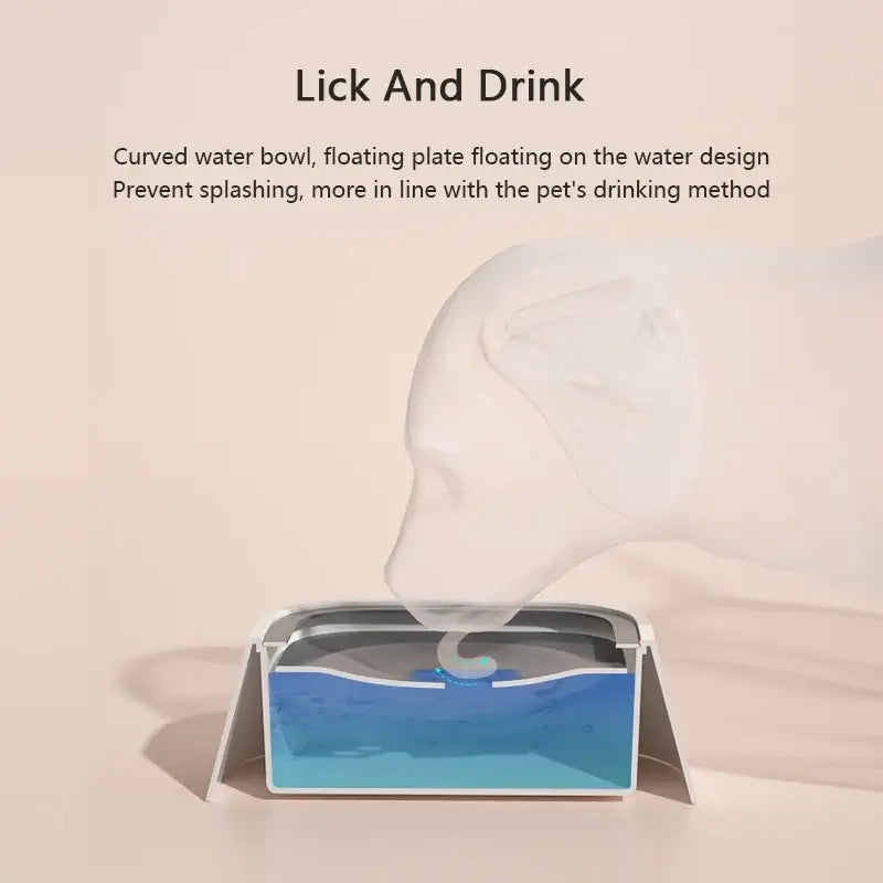 no-spill dog water bowl with floating plate design to prevent splashing and keep dogs drinking comfortably