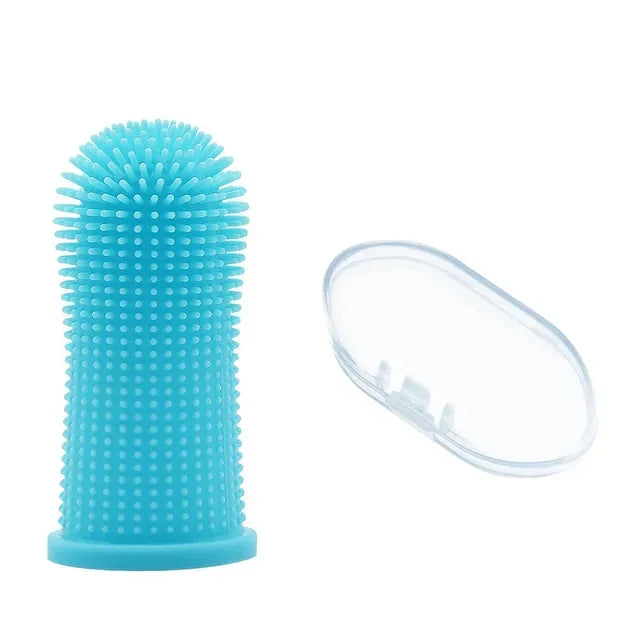 Blue silicone finger toothbrush for dogs with 360° cleaning bristles and storage case, pet teeth cleaning and breath care