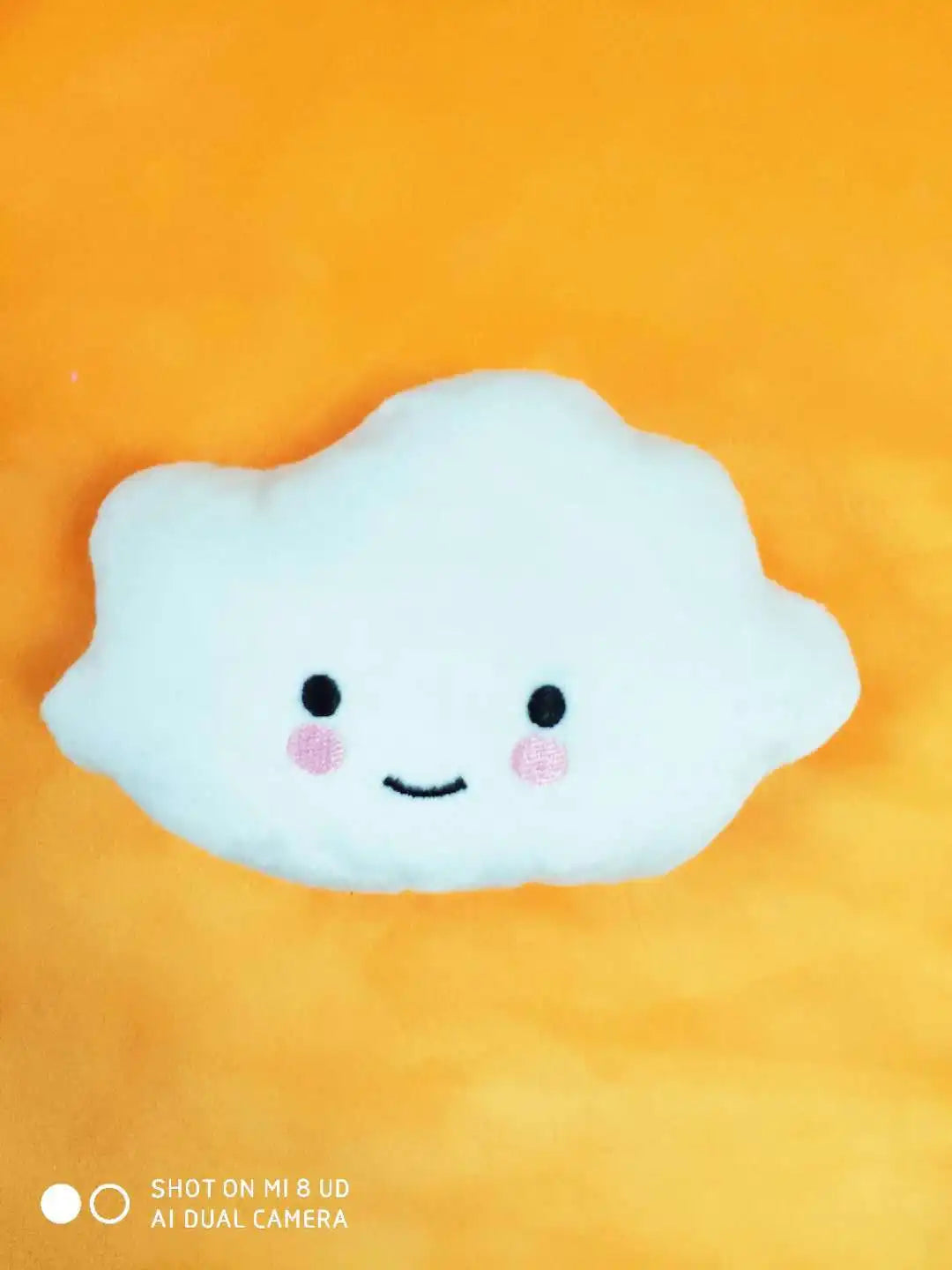 plush squeaky dog chew toy cloud-shaped fleece dog squeak toy for small and medium dogs, color Q