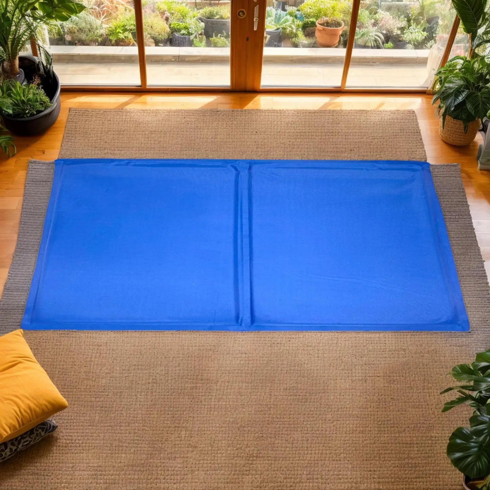 Self cooling dog mat blue portable cooling pad for dogs and cats, ideal for summer napping indoors