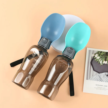 Portable dog water bottle with foldable bowl lid for outdoor travel, leakproof 800ml pet drinking bottle for dogs and cats