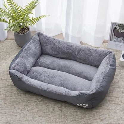 Gray plush dog bed with non-slip bite-resistant coral fleece sleeping mat for large, medium and small dogs