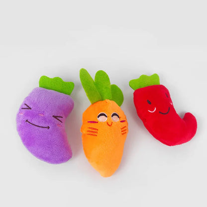 Plush squeaky dog chew toy fruit set with bite-resistant plush vegetables for small and medium dogs
