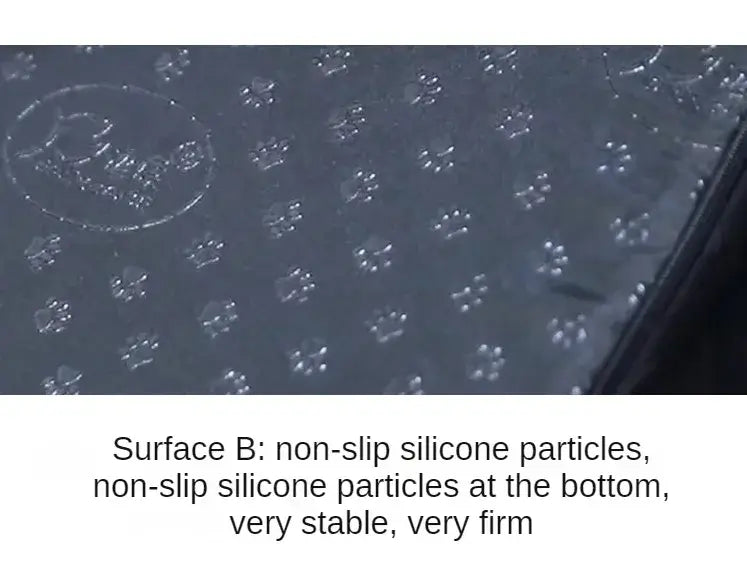 Close-up of anti-slip silicone particles on dog steps surface for stability and firmness, ideal for small dogs.