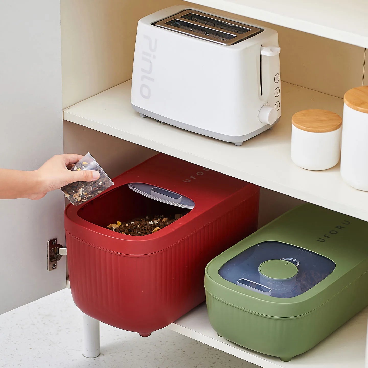 Dog Food Storage Container, Multi-purpose Organiser, Large-capacity Dog Treat Organiser, Convenient Push-Pull Design in use.