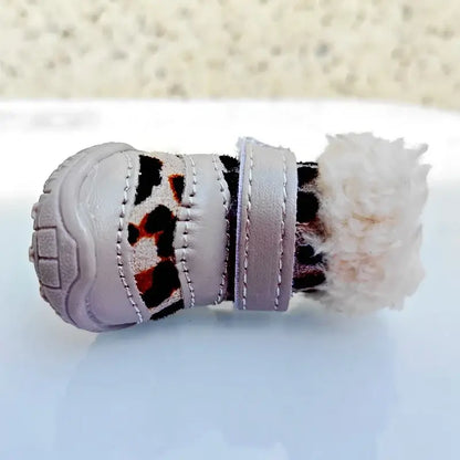 Leopard boots for small dogs, winter leopard boots for small dogs, pet shoes for chilly weather.